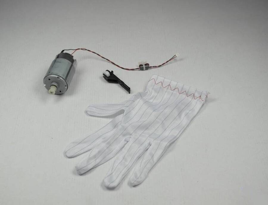 Мотор каретки в сборе HP DJ T120/T520 (CQ890-67006/CQ890-60092/CQ890-60120)