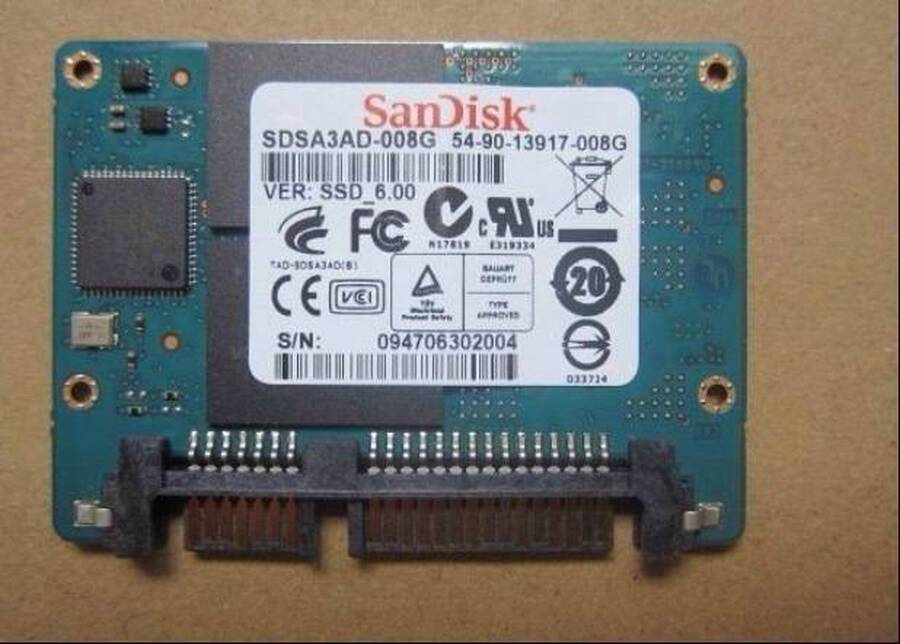 Жесткий диск 8Gb SSD HP CLJ CP5525/M750 (CE707-67915/CE707-67901)